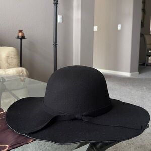 Black Women's Wide Brim Felt Floppy Hat